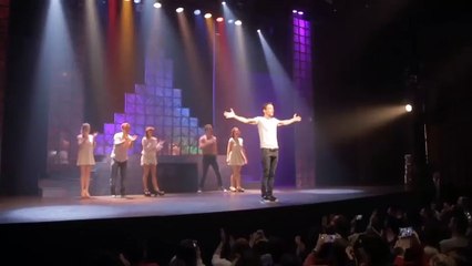 Messi assiste à une pièce de théâtre… et monte sur scène