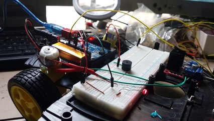 Alarma láser y sensor de luz LDR arduino