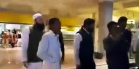 Junaid jamshed gets beaten at the airport - 26_03_2016
