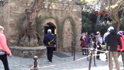 İzmir Meryem Ana Evi'nde Paskalya Ayini-Tamamı