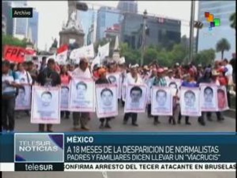 México: padres de los 43 de Ayotzinapa exigen verdad y justicia