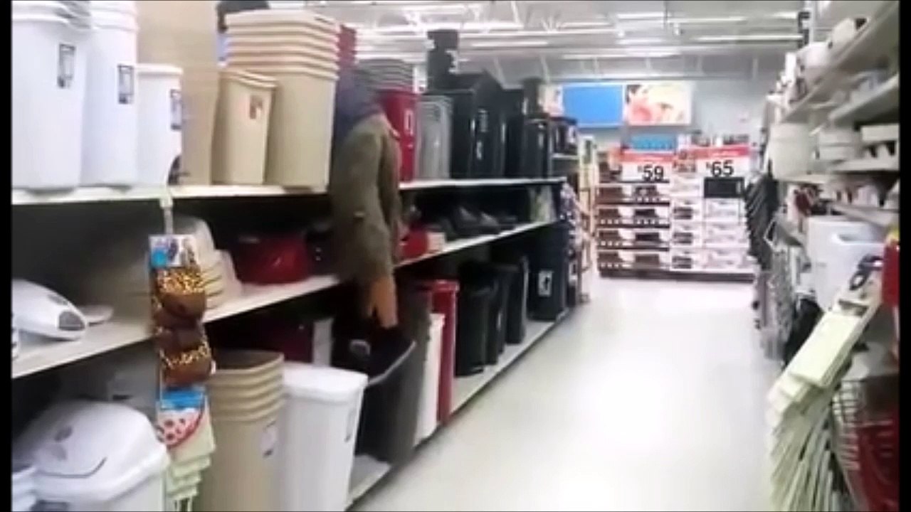 Saut périlleux dans un supermarché : Raté... Bon gros FAIL