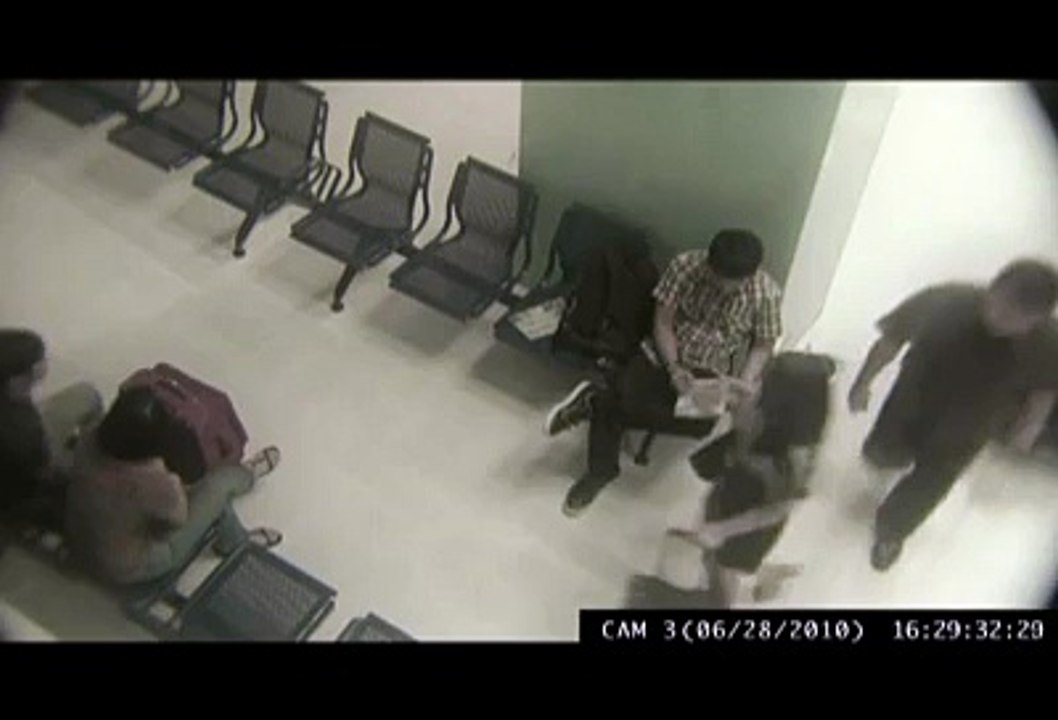 AIRPORT SCANDAL CAUGHT ON CAM ! Dont let this happen to you