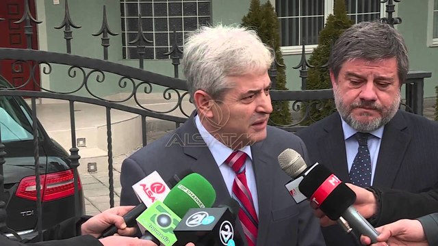 Takohen grupet e punës: Në qendër të takimit, pastrimi i listës zgjedhore