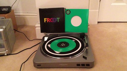 Marina and the Diamonds - Froot 7" Green Vinyl Rip (Weeds)