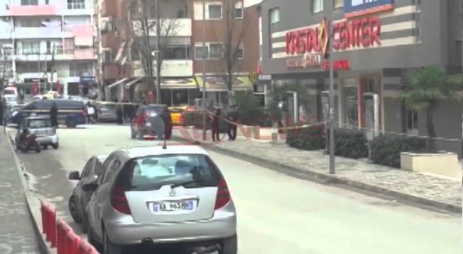 Pako e dyshimtë në qendër tregtare tek “Komuna e Parisit”, kryhet shpërthim i kontrolluar