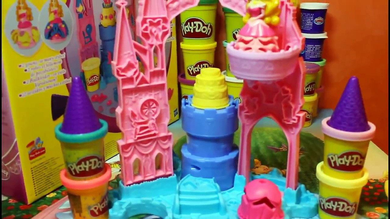 Mickey Mouse Em portugues Brasil Barbie e Princesas Disney Abrindo Ovos Surpresas em Portu