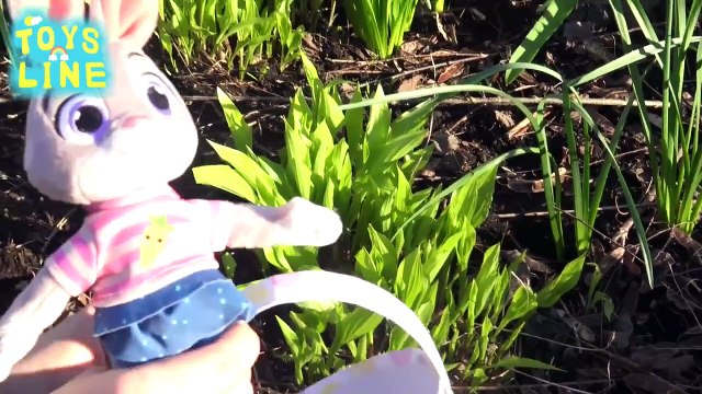 EASTER EGG HUNT ZOOTOPIA Judy Hopps SHERIFF CALLIE Wild West vs THE GOOD DINOSAUR TOYS LINE