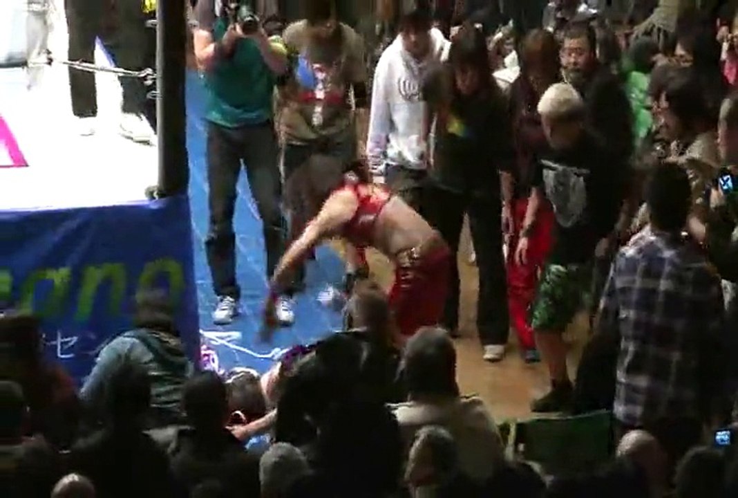 (REINA) World Women's Championship Match - Syuri vs Kana