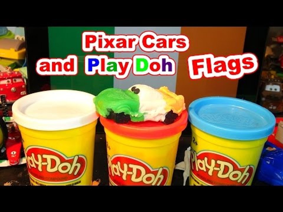 Pixar Cars Play Doh Flags with Race Cars Lightning McQueen Francesco Bernoulli and Raoul Caroule