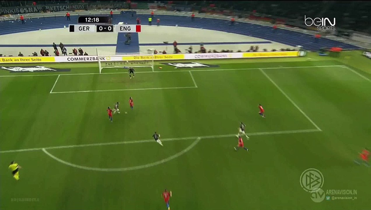 Mario Gomez Incredible Header Chance - Germany v. England - International Friendlies 26.03.2016 HD