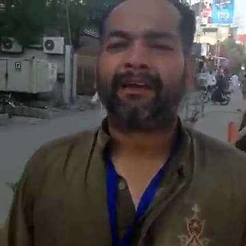 Participants of Mumtaz Qadri Rally Crying & Bashing PMLN Govt