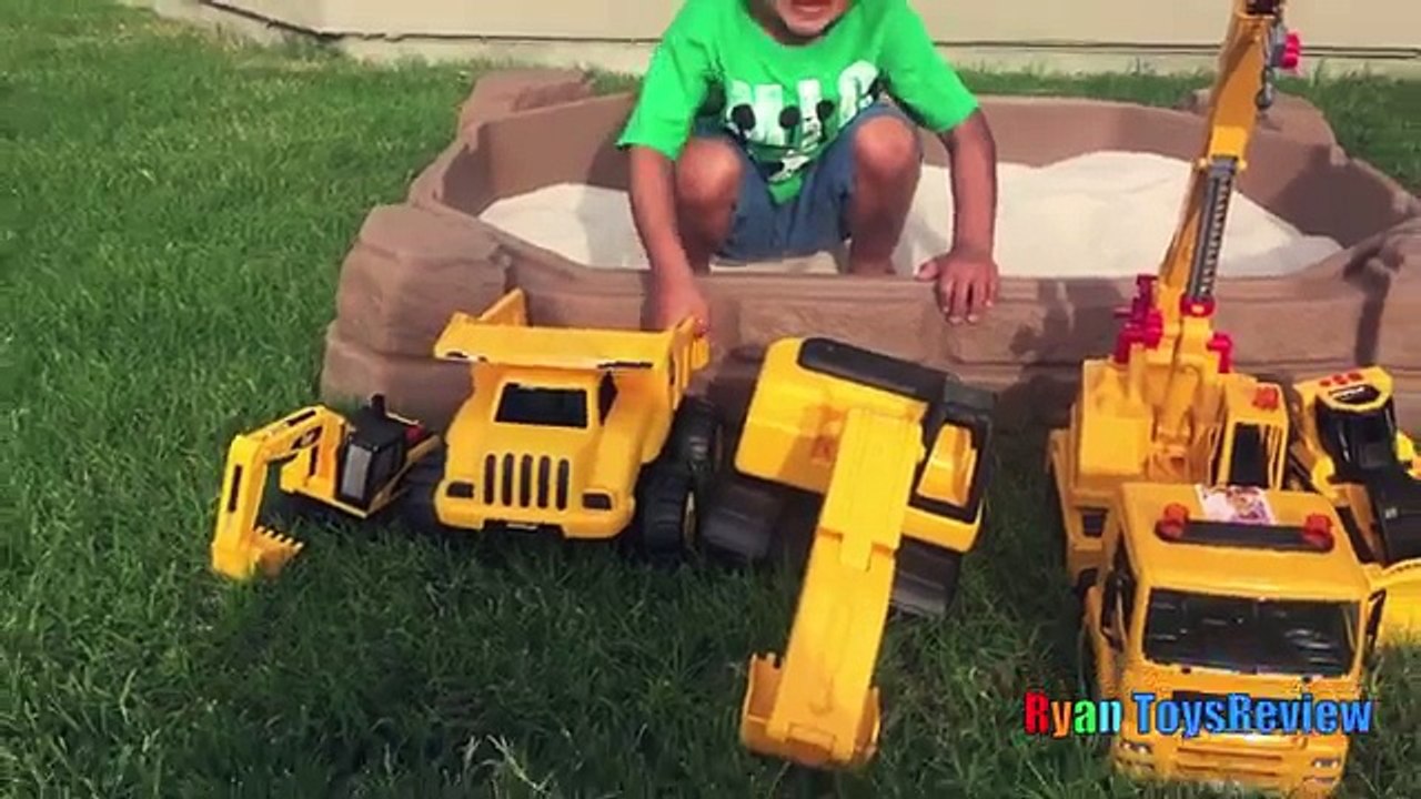 Step2 Sandbox Construction Vehicles Dump Truck Surprise Toys Challenge Disney Cars Toys McQueen