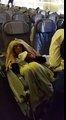 ركاب طائرة سعودية يصورون ما قامت به مضيفة طيران مع امرأة مسنة