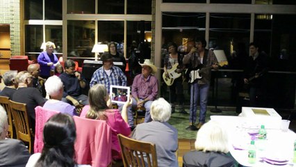 The ETAs at Sheffield Remembers 2014 participate in 'I Believe'