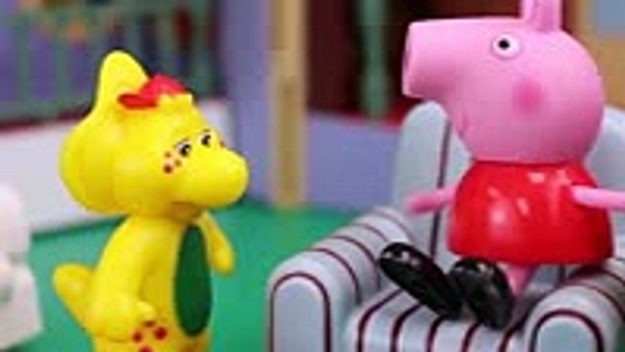 peppa_pig_barney_and_friends_dinosaur_school_with_george_pig_and_daddy_pig_hi_41799