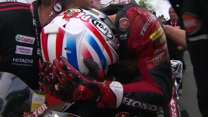 Most Dangerous event in the WORLD - Isle Of Man Tourist Trophy 300+ Kmh Street-Race