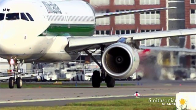 Que se passe-t-il quand on tire la chasse dans un avion ?