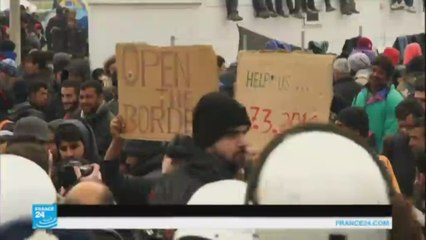 اليونان: مئات اللاجئين في إيدوميني يتظاهرون مطالبين بفتح الحدود