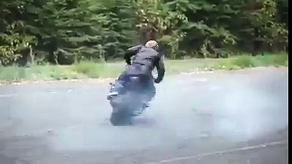 سائق دراجة محترف