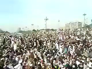 Watch What Little Child Challenge to Prime Minister Nawaz Sharif