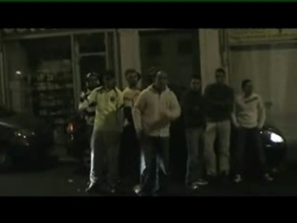 Ades-A_Bas_Les_Porcs-SVCD-FR-2006-GOLDZ(http---)