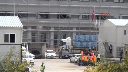 Adana Hastane İnşaatında Çalışan 150 İşçi Kovuldu