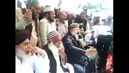 Brainless Mulla in Mumtaz Qadri Protest
