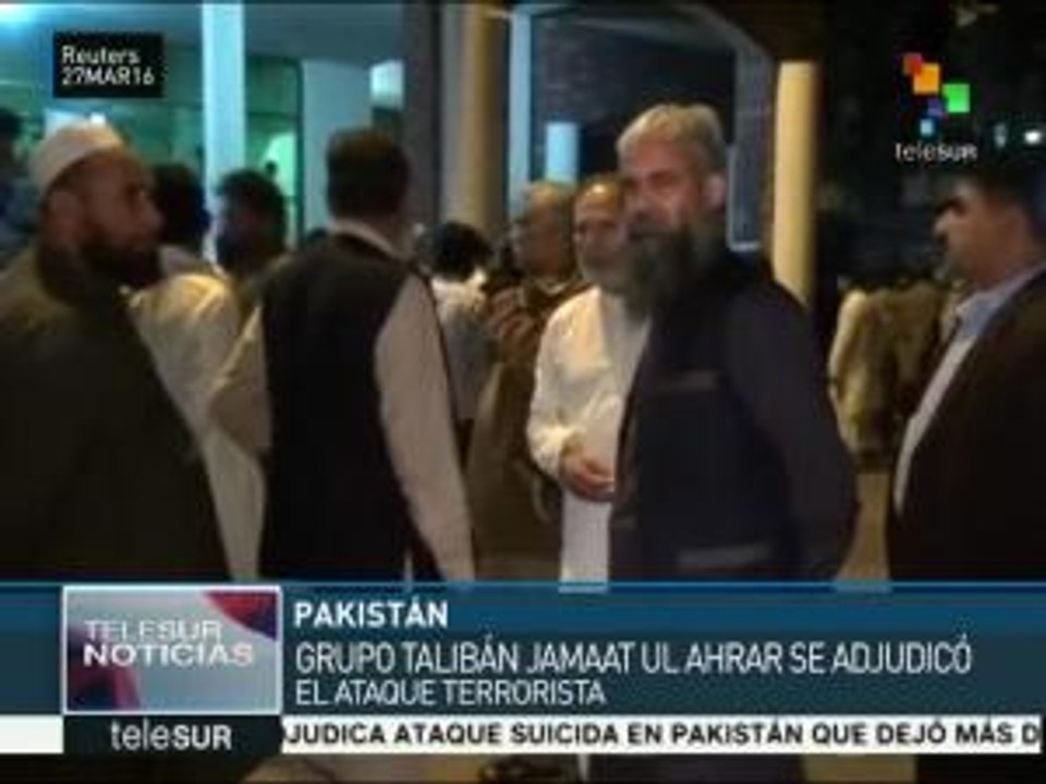 Talibanes reivindican atentado en parque de Pakistán