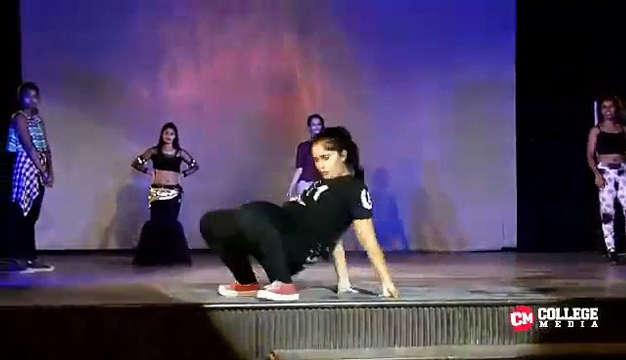 DANCE  Parformance