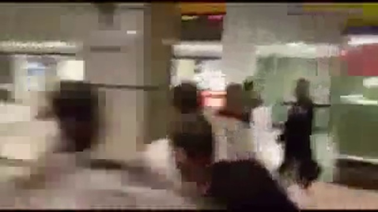 اسلام آباد ایئر پورٹ پر جنید جمشید پر حملہ