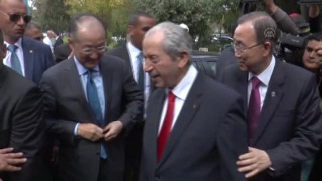 BM Genel Sekreteri Ban Ki-mun Tunus'ta