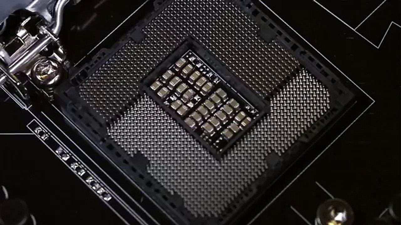 Newegg DIY Garage How to Build a Gaming PC - i7-6700, 850 EVO, & GTX 970 40