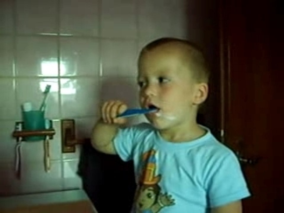 Quentin brosse dents