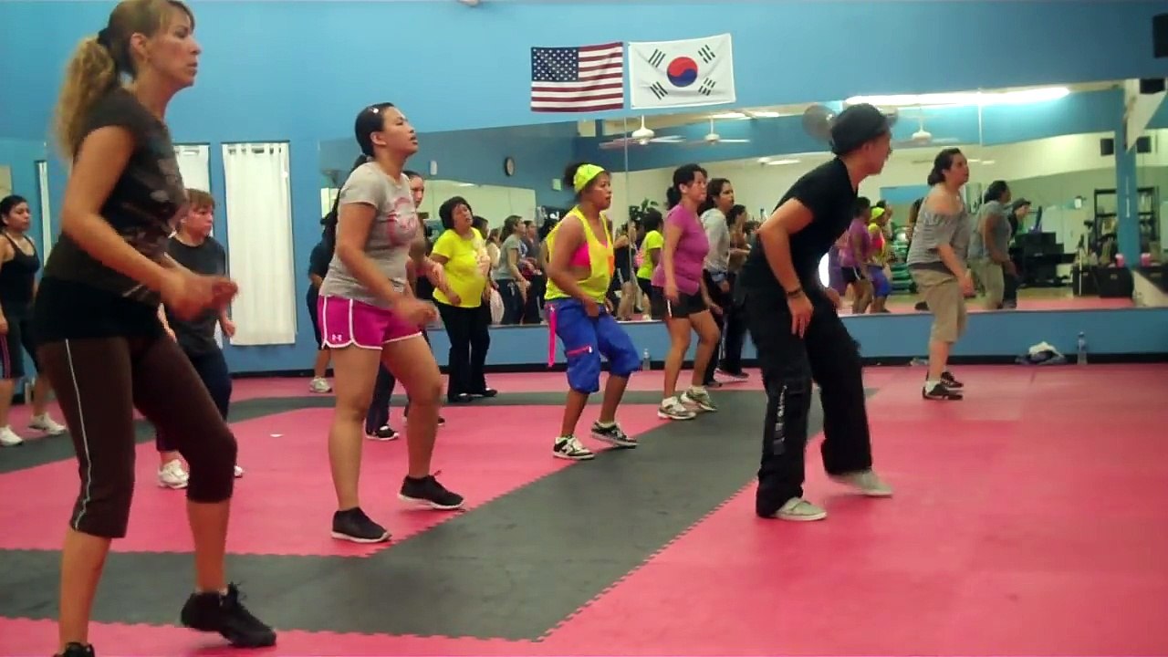 Cumbia Sampuesana-La Luz roja de san marcos(zumba)