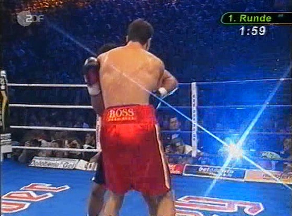 Wladimir Klitschko Vs. Danell Nicholson (20-12-2003)