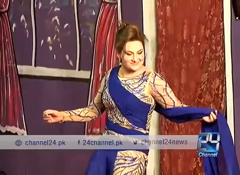 Nargis comes back in stage show