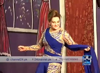 Nargis comes back in stage show