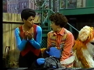 Sesame Street The Tooth Fairy Loses His Address Book