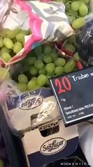 Marketten 1 üzüm alan adam 2 - komik videoları izle 2016