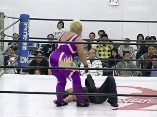 Aja Kong vs. Manami Toyota in Oz Academy on 9/21/09