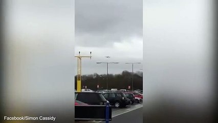 Shocking moment plane wobbles on way down