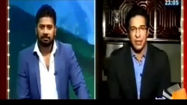 Wasim Akram Camera Crew attacked in Mumbai on Aajtak Channel