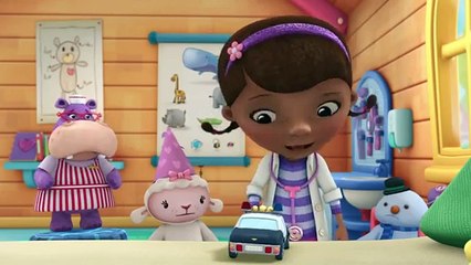 Doktor Dottie - Maviş Polis Yardımcısı Oluyor