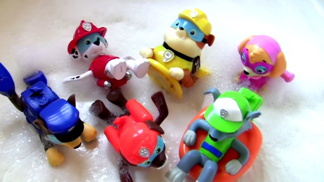 Paw Patrol Pool Party Bath Toys Paddlin Pup Underwater Toys Rescue Marshal, Skye, Chase, Rocky