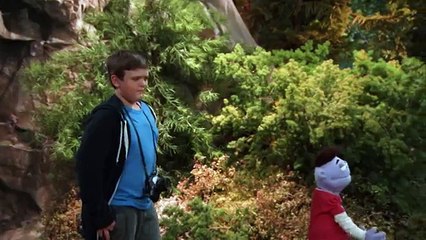 Crash i Bernstein - Poszukiwania Wielkiej Stopy. Oglądaj w Disney XD!