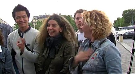 AVEC NOS YEUX . Emmanuelle Laborit et le combat des comédiens sourds d'IVT Bande Annonce. Juin 2013.