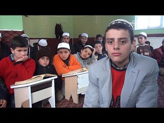 Köylülerin gayretiyle açılan kursta, minikler hafızlığa hazırlanıyor