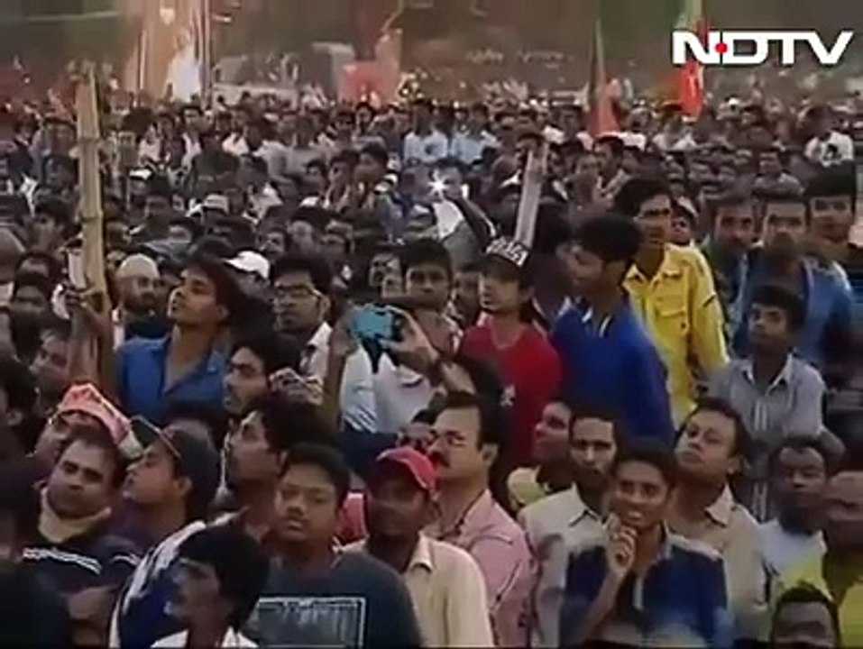 Modi stopped his speech during azaan