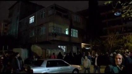 Öfkeli Vatandaşlar Beratcan'ın Ailesinin Evini Taşladı